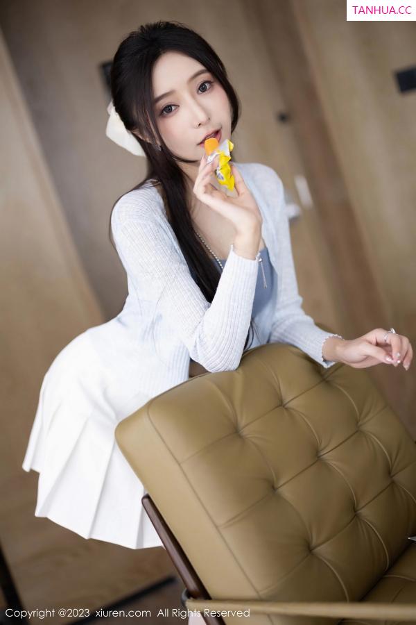 王馨瑶  [XiuRen]高清写真图 2023.10.16 No.7515 王馨瑶yanni 丝袜美腿第24张图片